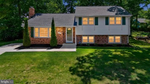 14711 Carlbern Dr, CENTREVILLE, VA, 20120-1505 | Card Image