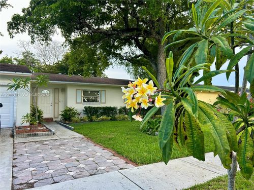 7262 Sw 1st St, Margate, FL, 33068-1402 | Card Image