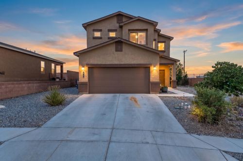 33 Hermanos Loop, Los Lunas, NM, 87031-8049 | Card Image