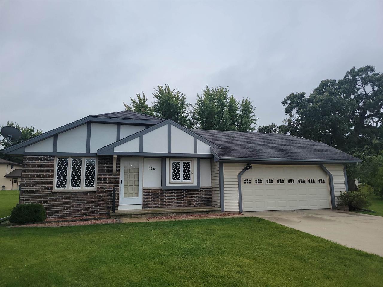 Windsor Ct, Fond Du Lac, WI 54935