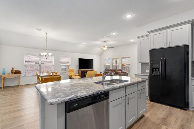 728 Clear Spring Ln, House other with 3 bedrooms, 2 bathrooms and 2 parking in Leander TX | Image 15