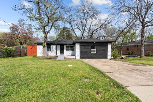 2225 Mack Ln, Dallas, TX, 75227-9220 | Card Image
