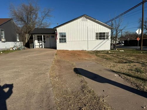 2102 Webster St, San Angelo, TX, 76901-2018 | Card Image