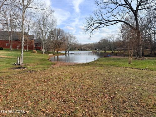 390 Deer Creek Dr, Crossville, TN, 38571-0280 | Card Image