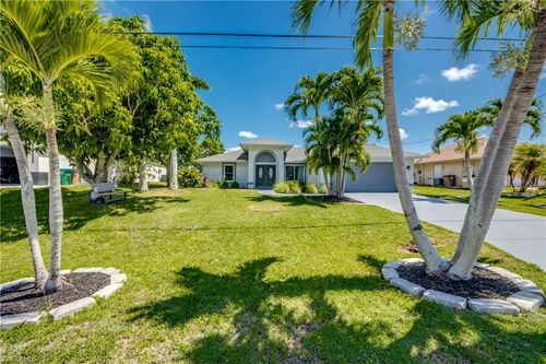 121 Se 17th St, Cape Coral, FL, 33990-2214 | Card Image
