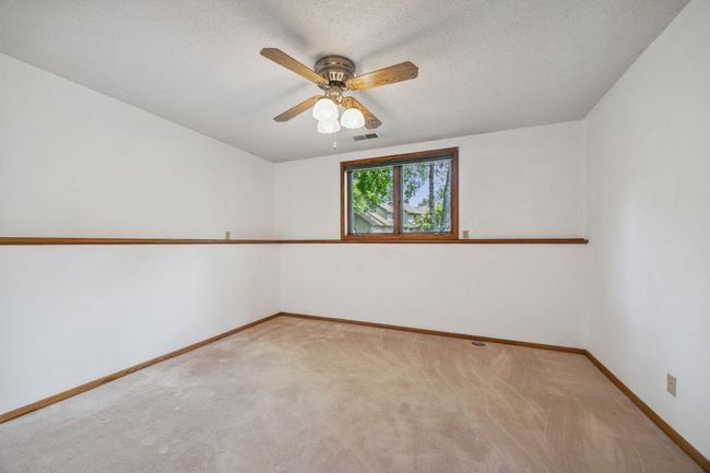 Lower level bedroom | Image 20