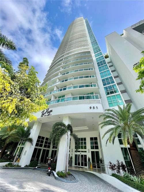 3403-951 Brickell Ave, Miami, FL, 33131-3941 | Card Image