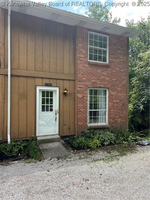 2876 Pennsylvania Ave, Charleston, WV, 25302-4913 | Card Image