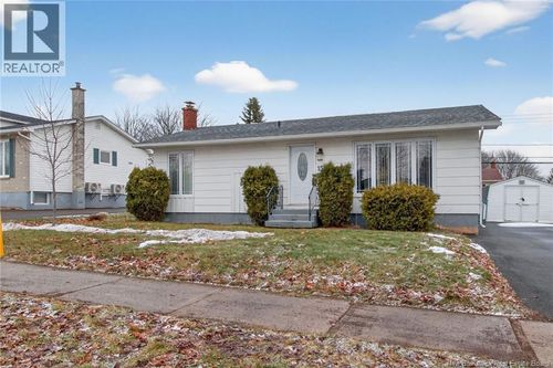 15 Magellan Dr, Moncton, NB, E1A5P3 | Card Image