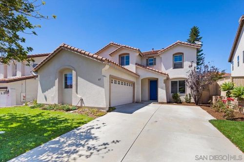 817 Avenida Codorniz, San Marcos, CA, 92069-8323 | Card Image