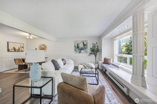 10-7577 Old Redmond Rd, Redmond, WA, 98052-6859 | Card Image