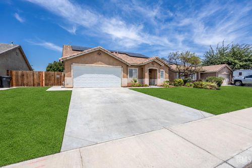 11910 Aurora Valley Avenue, Bakersfield, CA, 93312 | Card Image