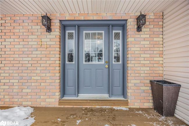 11 Maple Crt, House other with 3 bedrooms, 3 bathrooms and 8 parking in Coldwater ON | Image 5