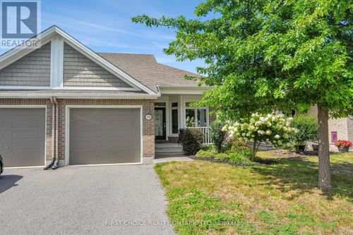 550 Silverbell Crescent, Ottawa, ON, K1T0P1 | Card Image