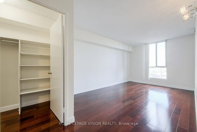 404 - 145 Hillcrest Ave, Condo with 3 bedrooms, 2 bathrooms and null parking in Mississauga ON | Image 21