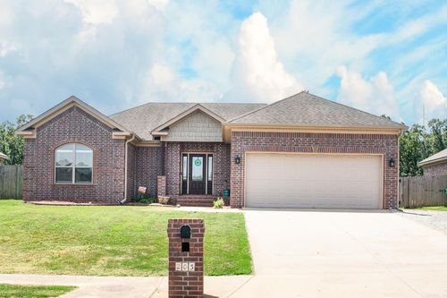 203 Creek View Drive, Austin, AR, 72007 | Card Image
