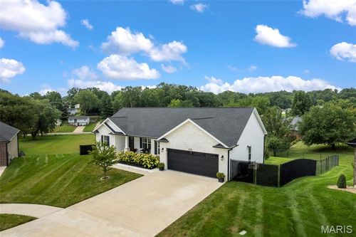 859 Lochinvar Ln, Cape Girardeau, MO, 63701-3568 | Card Image