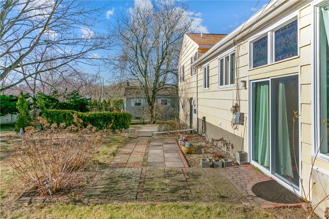 9 Continental Dr, House other with 3 bedrooms, 3 bathrooms and 3 parking in Middletown RI | Image 46