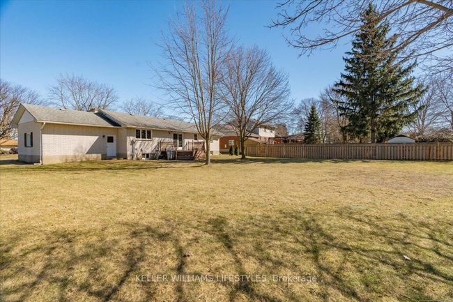 20 Park Lane, House other with 3 bedrooms, 2 bathrooms and 4 parking in Forest ON | Image 34