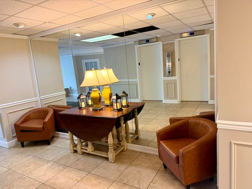 4b-342 Waller Ave, Lexington, KY, 40503 | Card Image