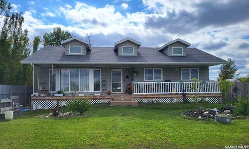 210 Douglas Pl, Waseca, SK, S0M3A0 | Card Image