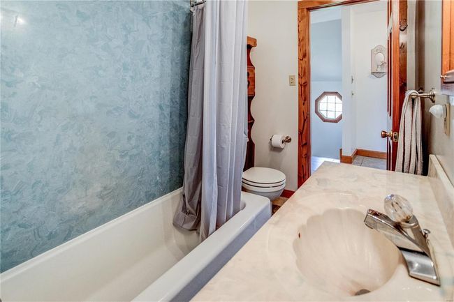 708 N Giddings Ave, House other with 3 bedrooms, 2 bathrooms and 2 parking in Jerseyville IL | Image 50