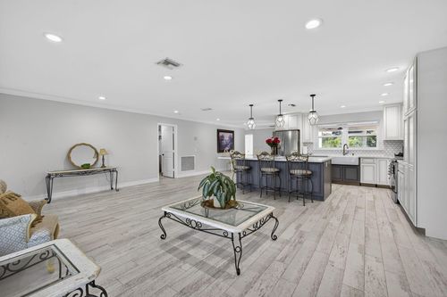 16490 Rustic Rd, Wellington, FL, 33470-5032 | Card Image