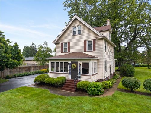 213 Varian Ln, Gates, NY, 14624-1742 | Card Image
