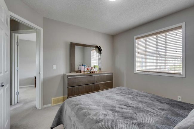 803 Taradale Dr Ne, House detached with 4 bedrooms, 3 bathrooms and 3 parking in Calgary AB | Image 20