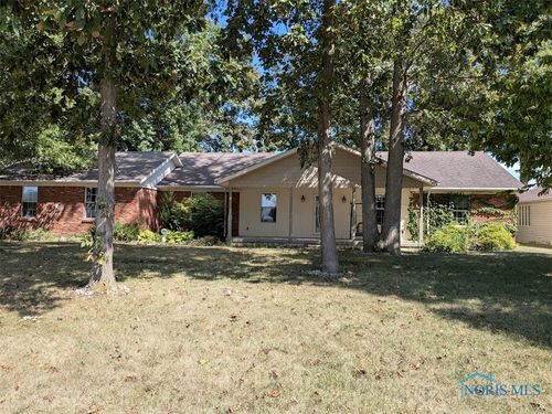 40 Lemans Dr, Napoleon, OH, 43545-2227 | Card Image