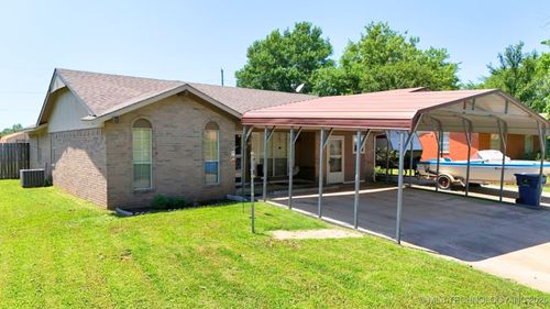 512 Eastgate Ave, Wynnewood, OK, 73098-1014 | Card Image