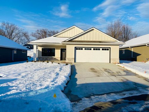 619 Johnson Pl, Onalaska, WI, 54650-2067 | Card Image