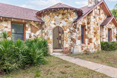 1018 N 2nd Street, House other with 2 bedrooms, 1 bathrooms and 4 parking in Temple TX | Image 3