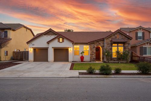 2539 W Allen Ave, Visalia, CA, 93291-6407 | Card Image