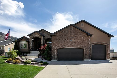 909 E 2050 N, North Ogden, UT, 84414-3163 | Card Image
