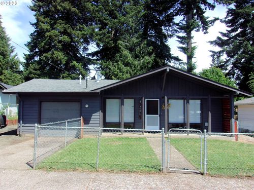 412 Sw Fir St, Willamina, OR, 97396-2837 | Card Image
