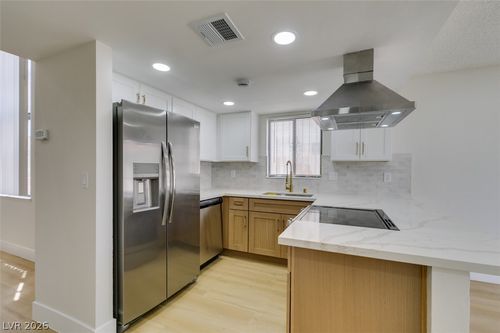 1219 Mews Ln, Las Vegas, NV, 89101-1591 | Card Image