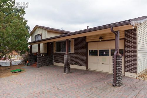 2303 Lassen Dr, Colorado Springs, CO, 80910-1276 | Card Image