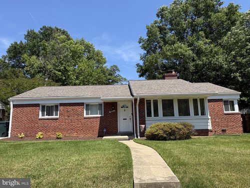 6803 Adelphi Rd, UNIVERSITY PARK, MD, 20782-1404 | Card Image