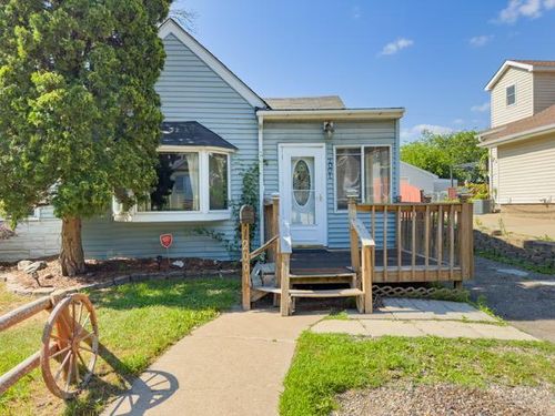 2001 Nortonia Ave, Saint Paul, MN, 55119-3716 | Card Image