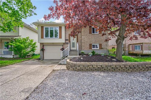 414 Woods Lane, Cambridge, ON, N3H5J4 | Card Image