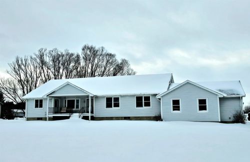 90 Flanders Rd, Charlotte, MI, 48813-7303 | Card Image