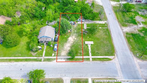 1005 E 6th Ave, Corsicana, TX, 75110-5547 | Card Image