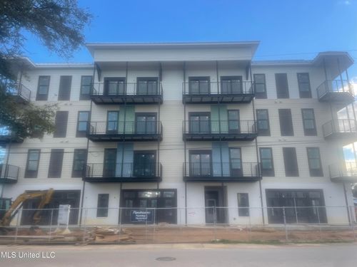 305-124 Court St, Bay Saint Louis, MS, 39520-4516 | Card Image