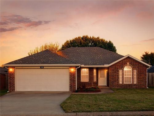 430 Firewood Dr, Centerton, AR, 72719-9746 | Card Image