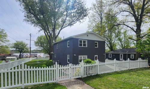 22690 282nd Ave, Le Claire, IA, 52753-9163 | Card Image