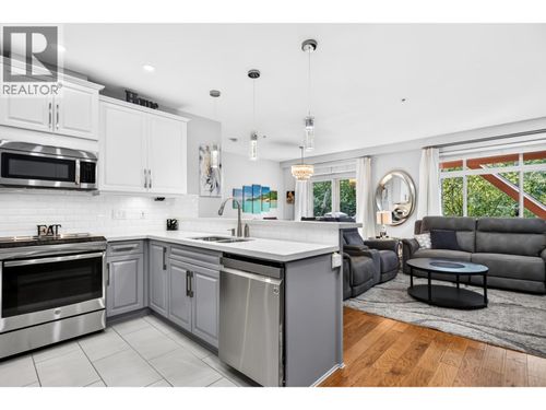 208-12565 190a Street, Pitt Meadows, BC, V3Y0E1 | Card Image