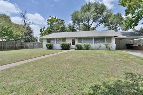 1506 Wyandotte Ln, Brenham, TX, 77833-3451 | Card Image