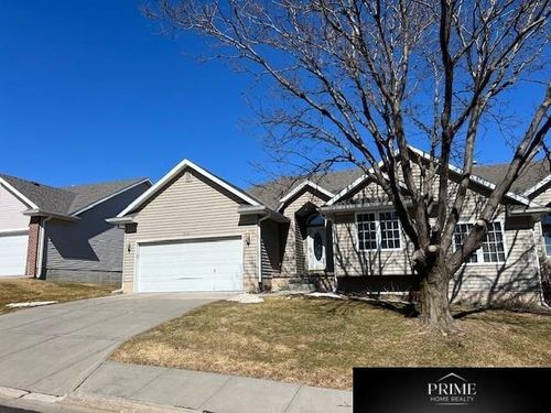 9162 Laurel Plaza, Omaha, NE, 68134 | Card Image