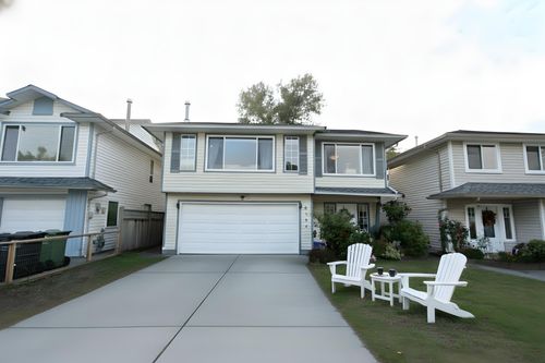 5531 Oliver Dr, Richmond, BC, V6V2P2 | Card Image